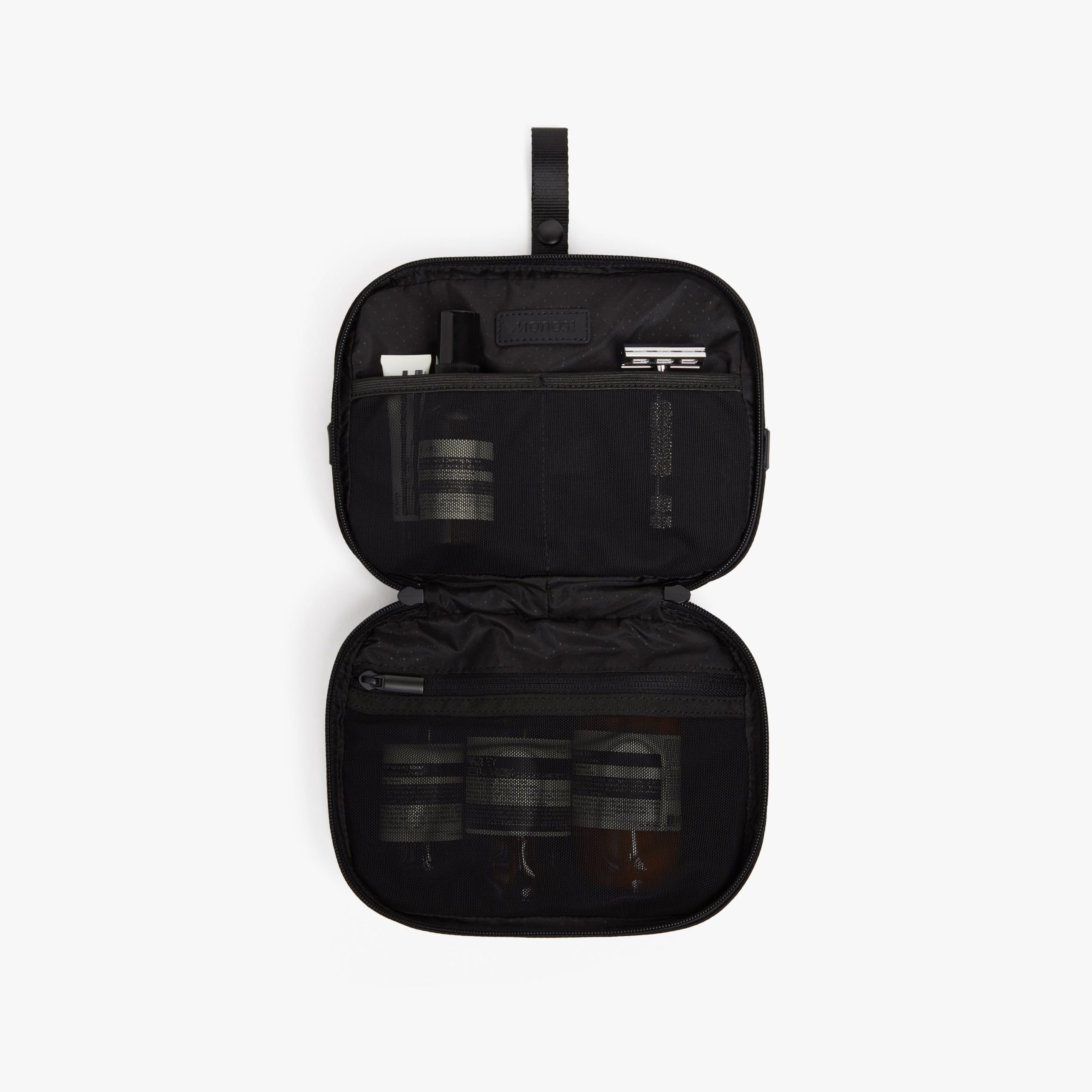 Metro Hanging Toiletry Case - Image 8